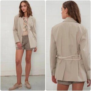 🧥 WE-AR4 “E” Blazer – White, Size Small (NWT)